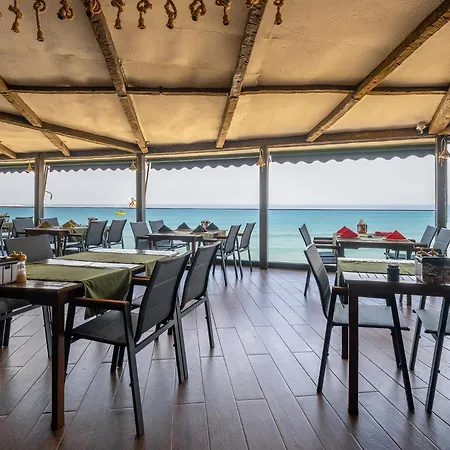 Hotel Tropic 3*
