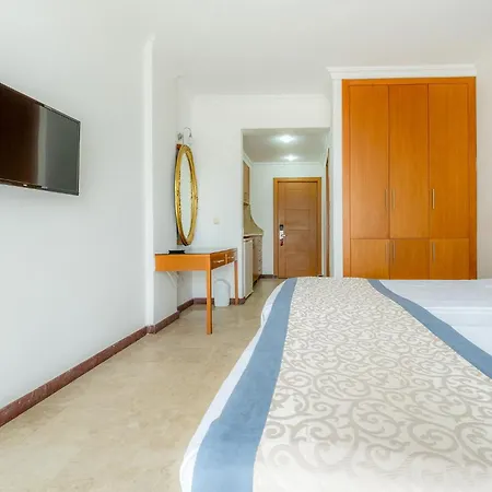 Tropic Club & - Hotel 3*