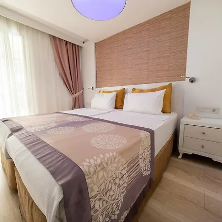 Tropic Club & - Hotel 3*