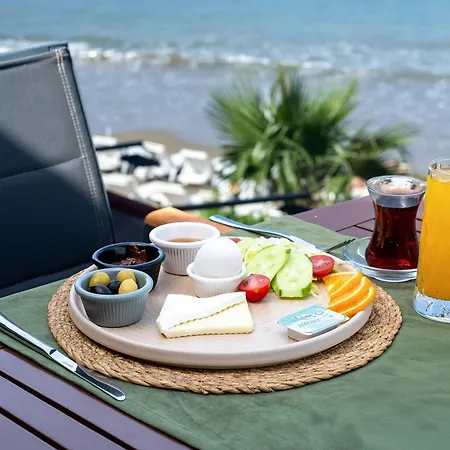 Tropic Club & - Hotel Side