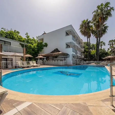 Tropic Club & - Hotel Side