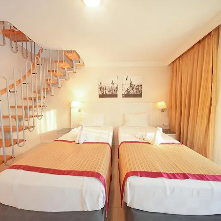 Hotel Tropic