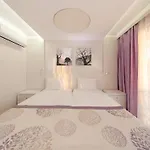 Tropic Club & - Ξενοδοχείο 3*