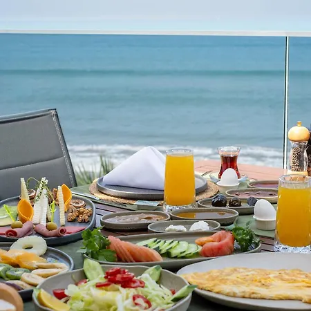 Tropic Club Hotel 3*