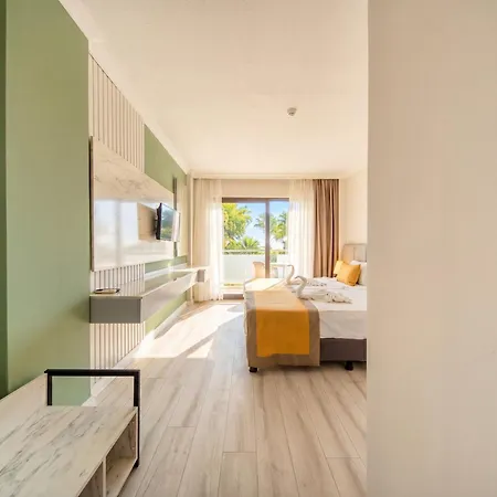 Tropic Beach Resort Hotel Hotel 3*