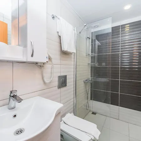 Hotel Tropic Club & -