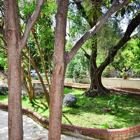 Tropic Club Hotel Side