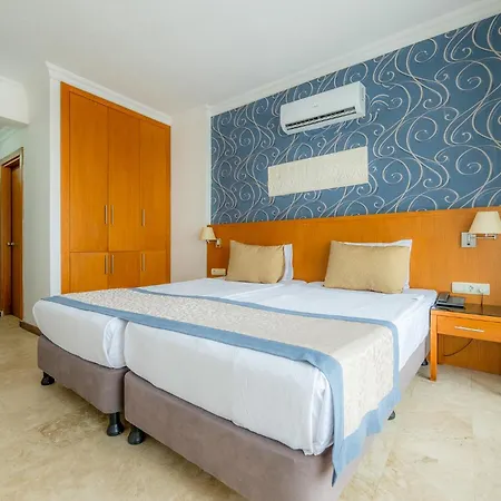 Tropic Club & - Side