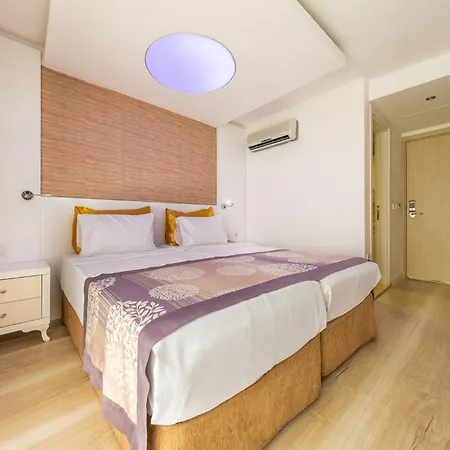 Tropic Club & - Hotel