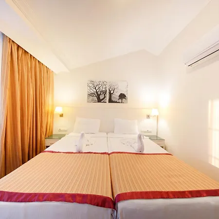 Hotel Tropic Beach Resort Hotel 3*
